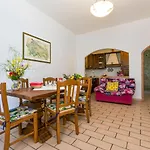 Daire Borgo Antico By Interhome