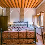 Daire Borgo Antico By Interhome