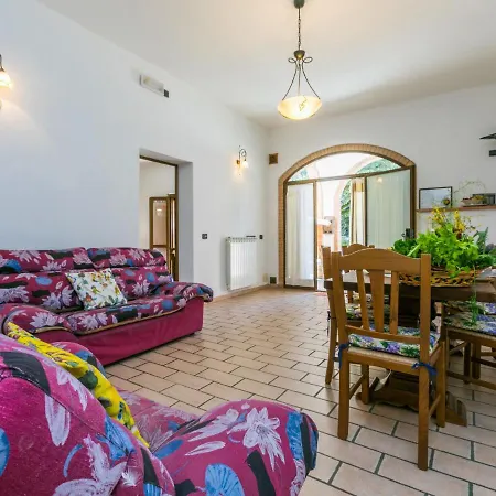 아파트 Borgo Antico By Interhome